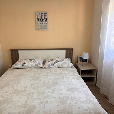 Apartmani Knezevic ポセダリェ エクステリア 写真